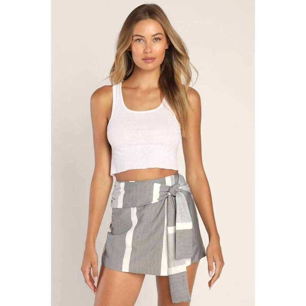 Lulus Adieu White And Grey Striped Tie-front Skort - Size S